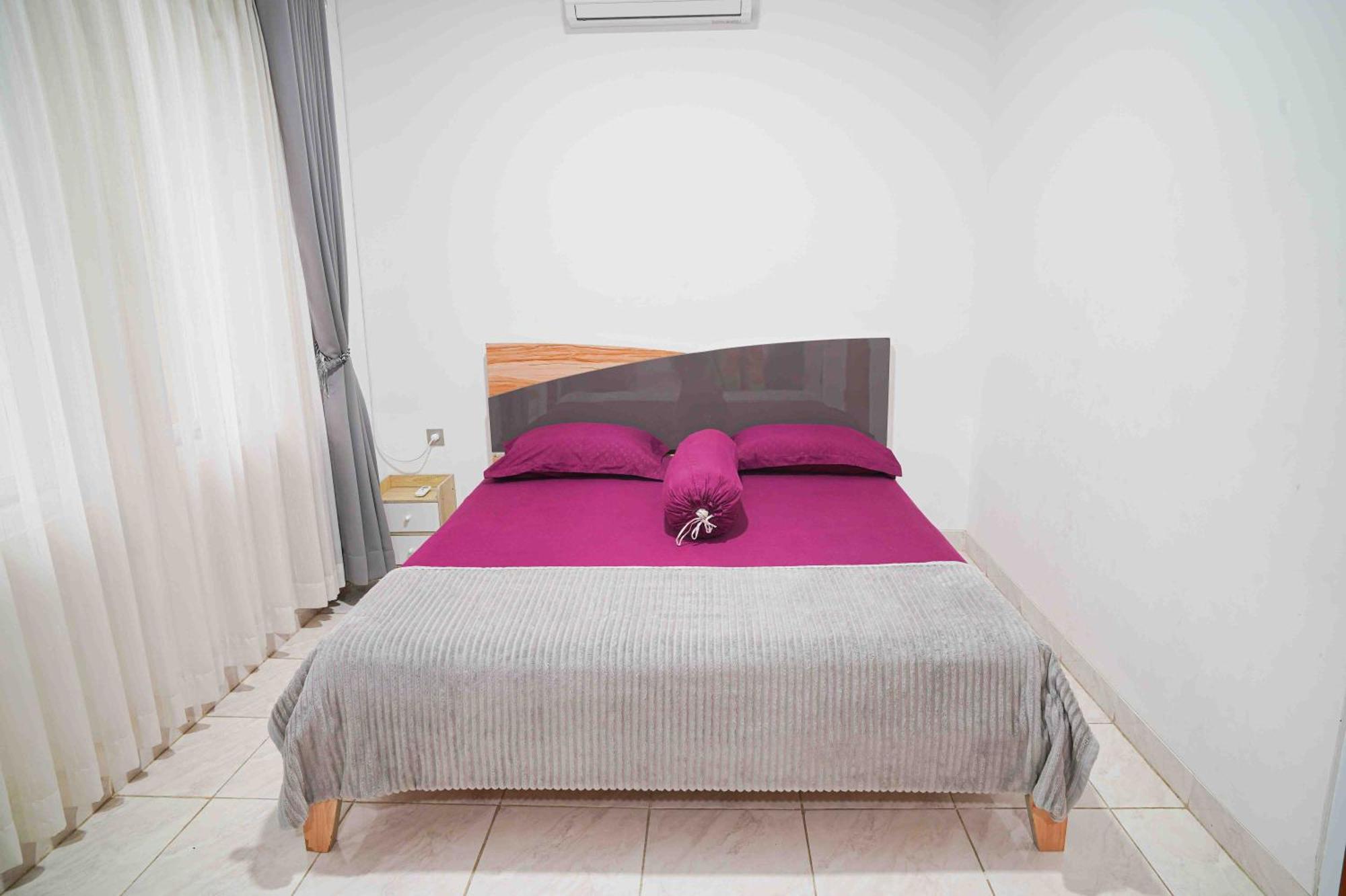 Schones Haus Private Pool & Netflix By Grorental Bandung Buitenkant foto