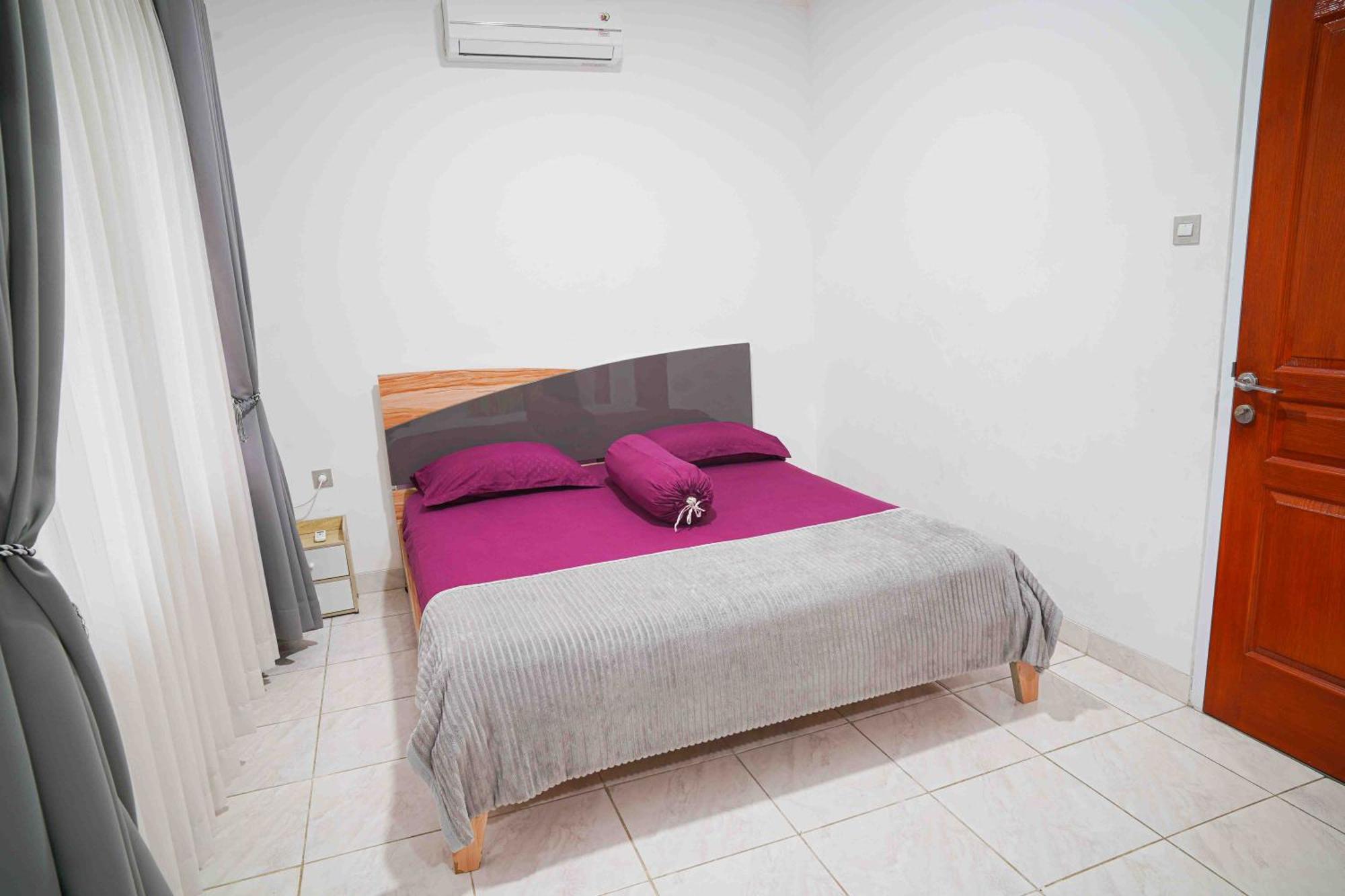 Schones Haus Private Pool & Netflix By Grorental Bandung Buitenkant foto