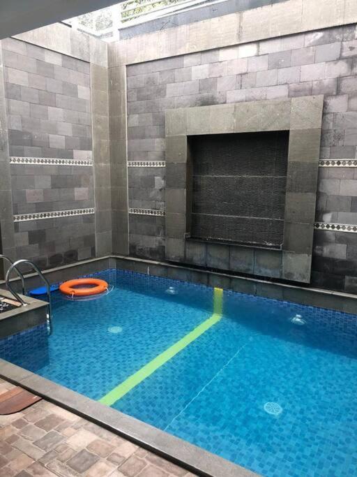Schones Haus Private Pool & Netflix By Grorental Bandung Buitenkant foto